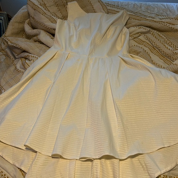 Cute silk like white dress with longer train back and deep v back so cute!! - Picture 1 of 5